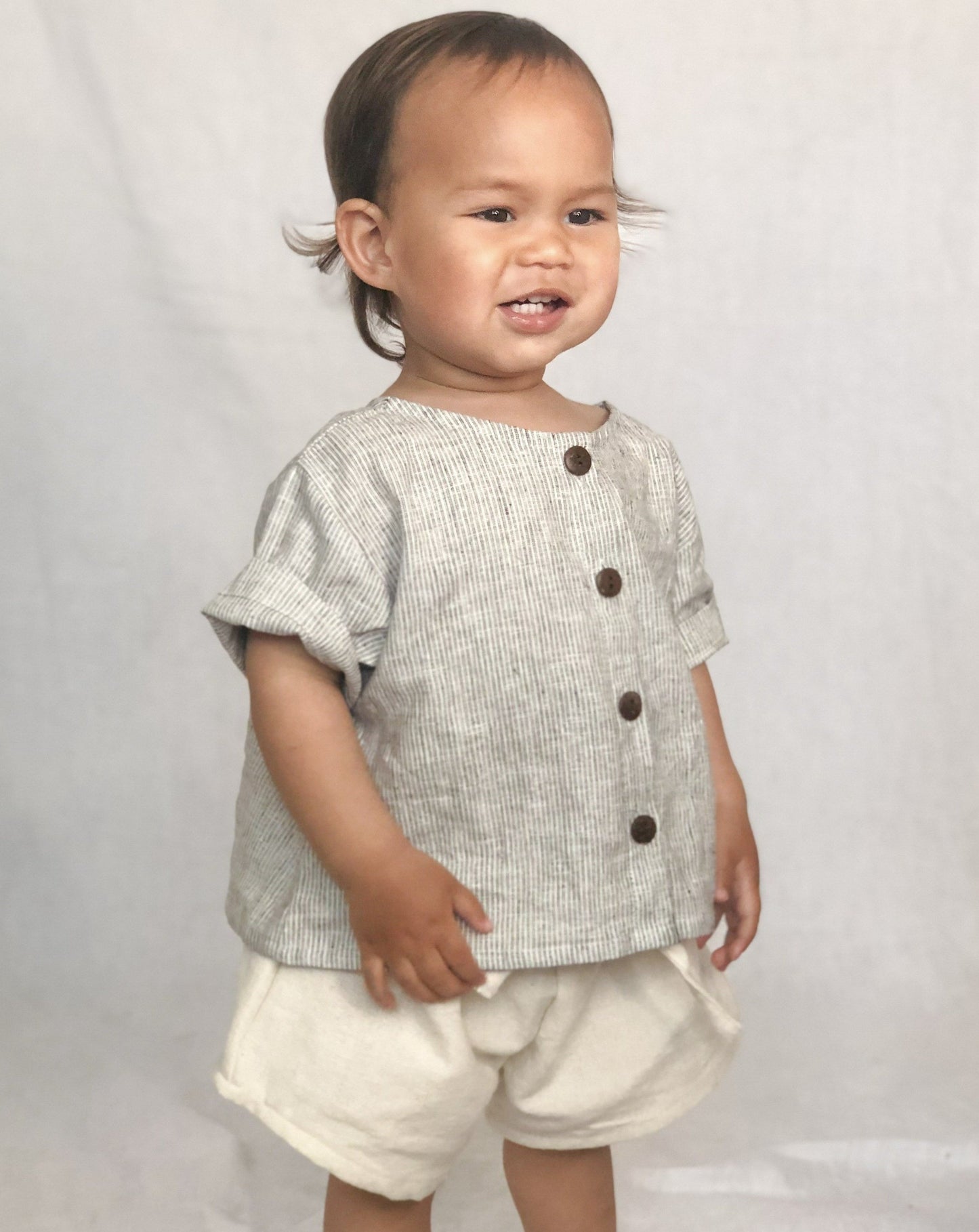 Collarless Buttoned Up - Stripe